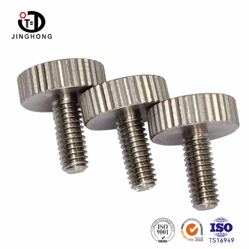 สกรูหัวชีสตกแต่งในแนวตั้ง knurled